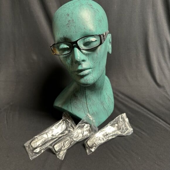 NIB Bundle of 4 +3.00 Readers - Picture 1 of 5